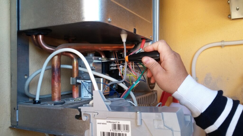 Chauffe-eau Électrique vs Gaz : Lequel Choisir ?
